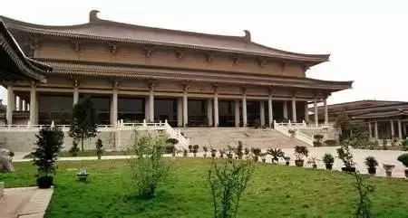 來一波長知識(shí)~各大博物館的鎮(zhèn)館之寶
