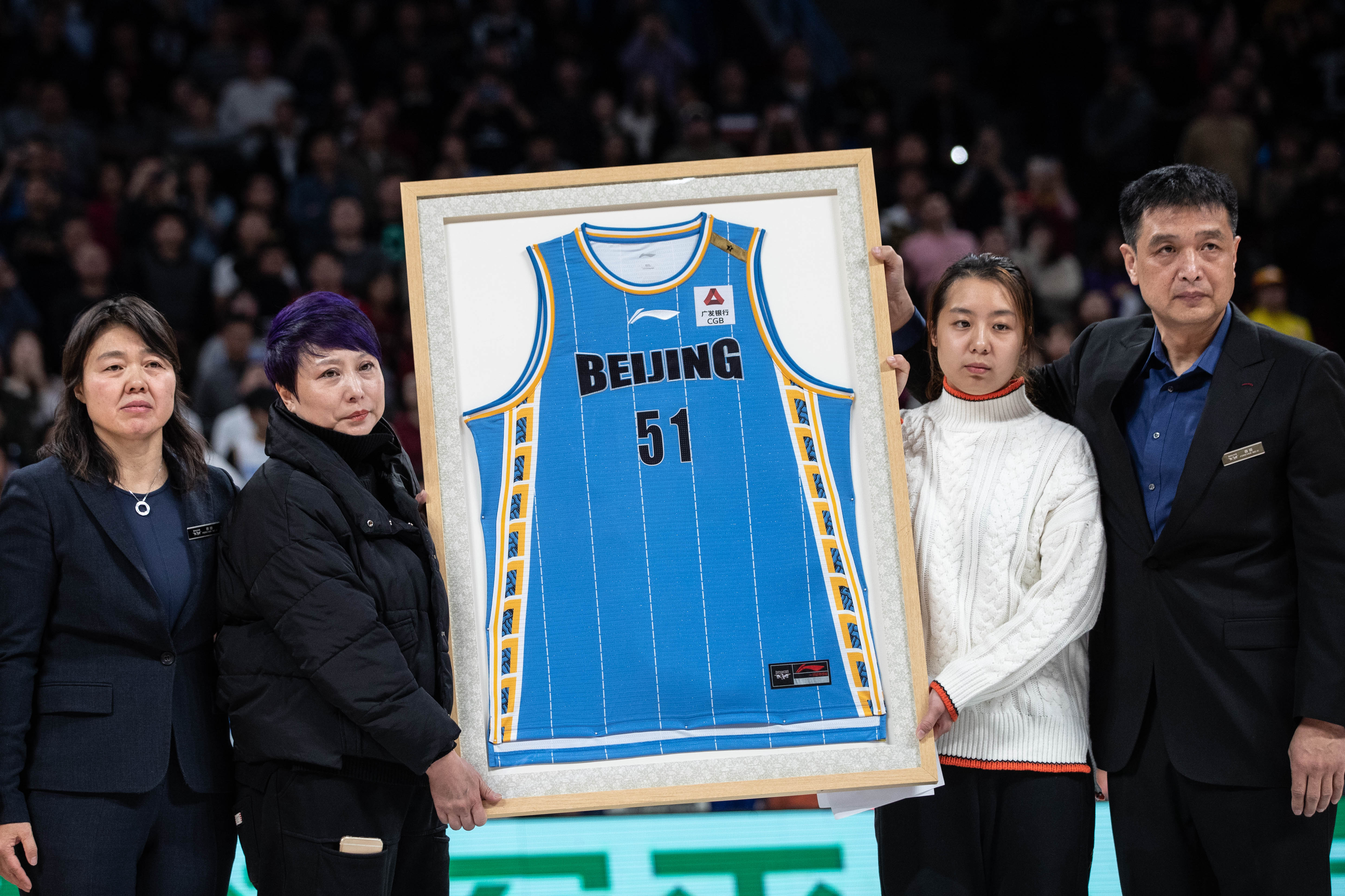 球衣退役视频(篮球——cba常规赛:北京首钢队举行吉喆球衣退役仪式)