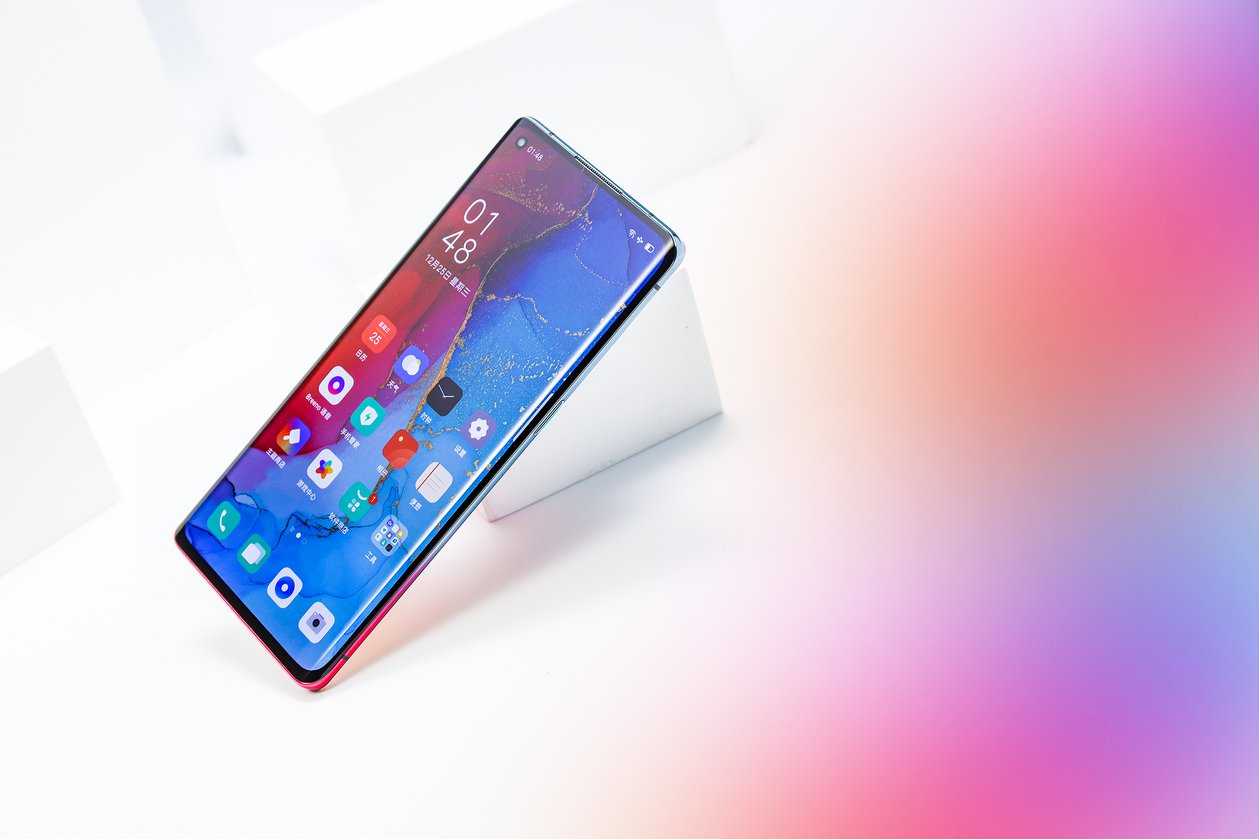 OPPO Reno3 Pro图赏：7.7mm超轻薄外壳 5G手机上已不“500克”重