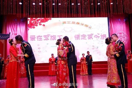 Rocket army drops year dog food madly! Li Yifeng signs 3000 pieces along with member according to