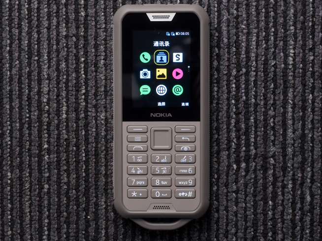 Nokia800感受测评：IP68级別三防 功能完善室外好伙伴