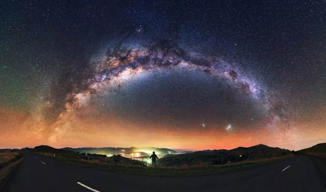 Have art the world below camera lens of school ｜ cameraman is the most beautiful sky, each are so dream