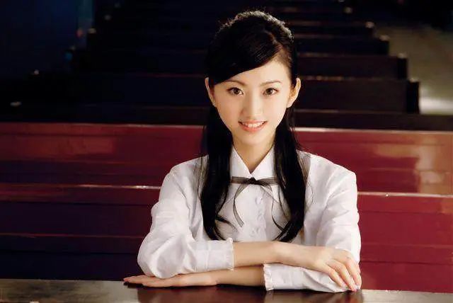 郑爽、刘亦菲、杨幂、高圆圆……她们的十八岁太绝了