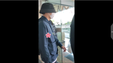 200520 甜蜜的520从看到新鲜峰峰开始 李易峰今日上班路透发送