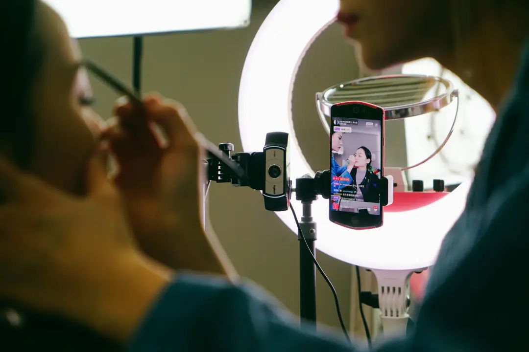 行业爆料｜|直播产业链各方自述：人人都在喊亏