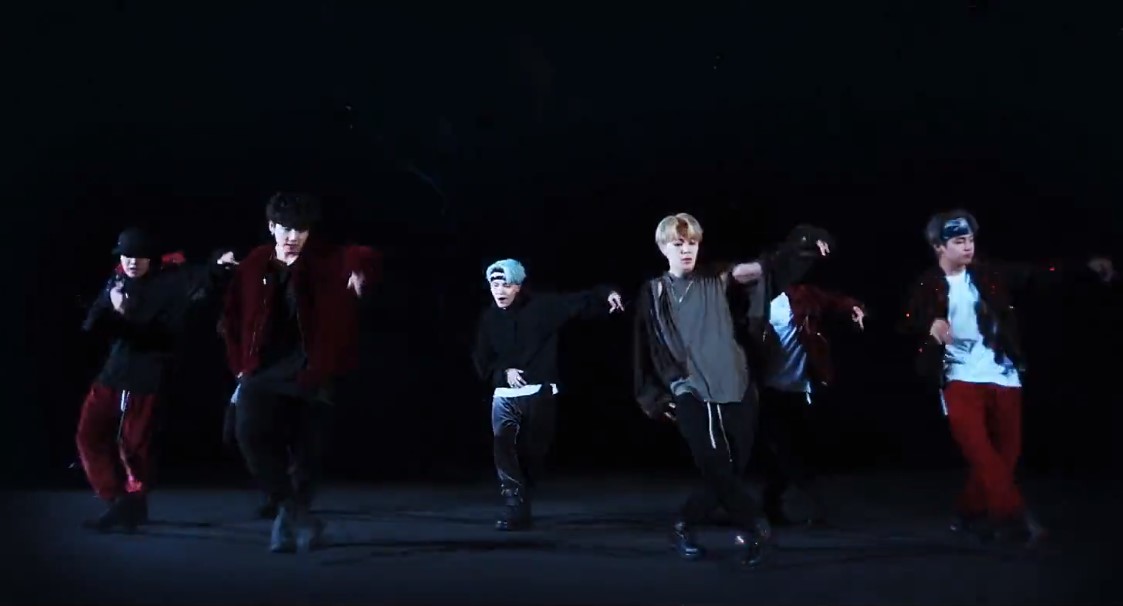 哔哩哔哩：乘着“Z世代”浪潮一举逆袭的“小破