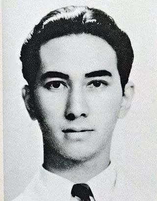 赌王何鸿燊逝世，别只从豪门八卦认识他