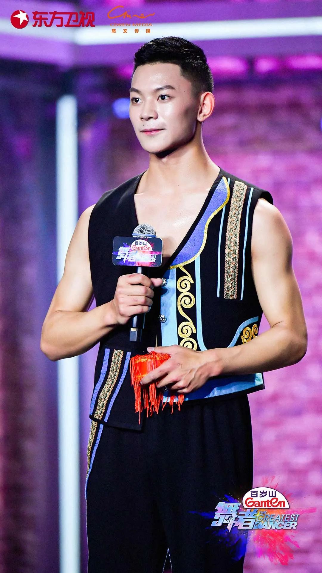 回归舞蹈表达本质、让舞蹈与观众站在一起，《舞者》的立体式舞蹈叙事创新