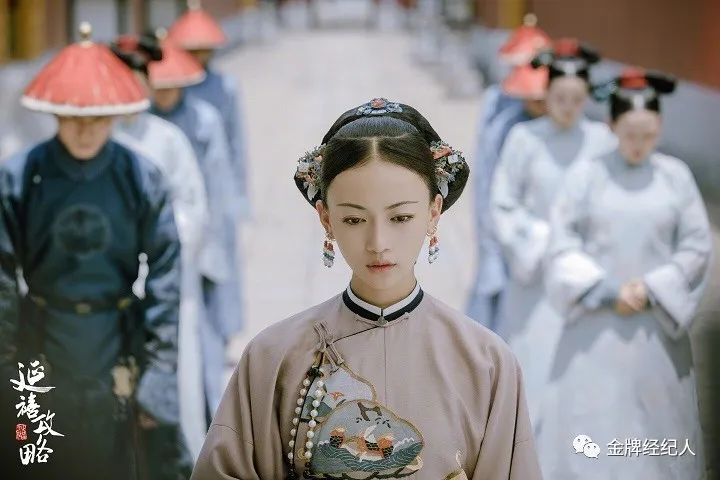 赵露思晋级95后小花代表丨女演员的爆款角色启示