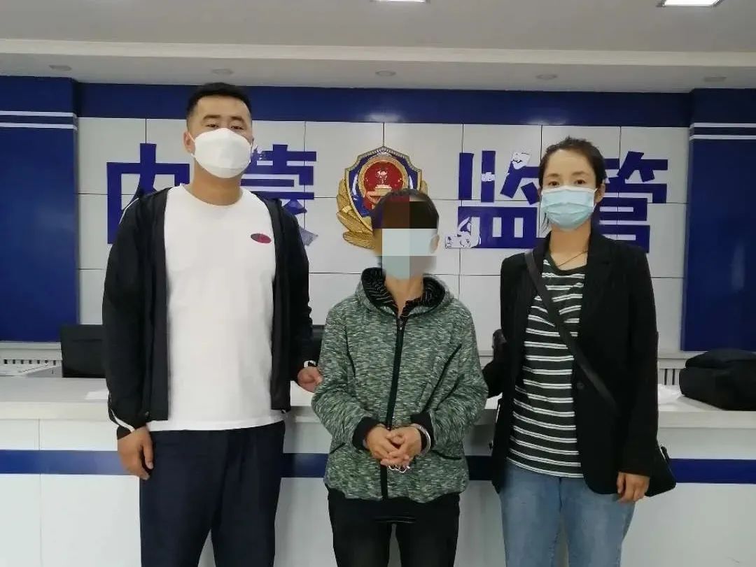 沉迷赌球 小学教师诈骗学生家长50余万