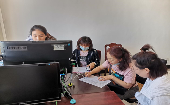 巴彦淖尔市统计局深入商贸企业进行统计数据核查