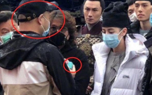 向迪丽热巴求婚男子已被送公安局，该人还曾向