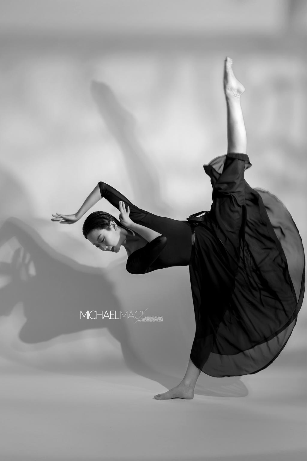 Have brandish clear picture