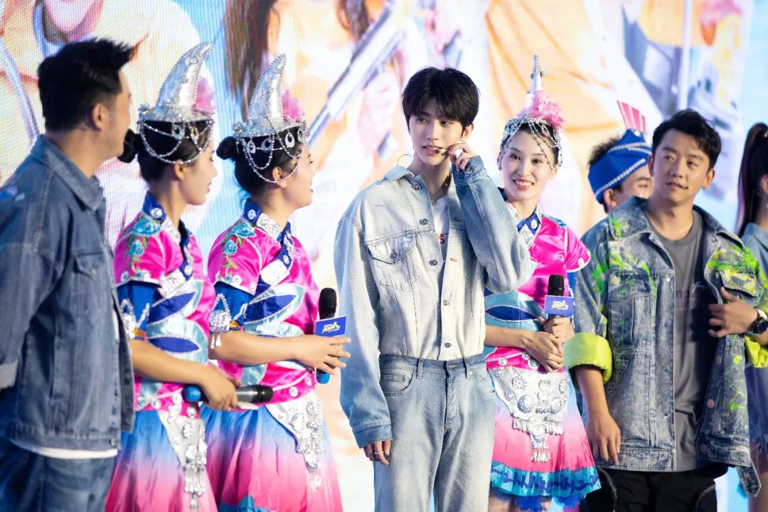 《奔跑吧》“奔跑吧宝藏”公益活动启动，持续