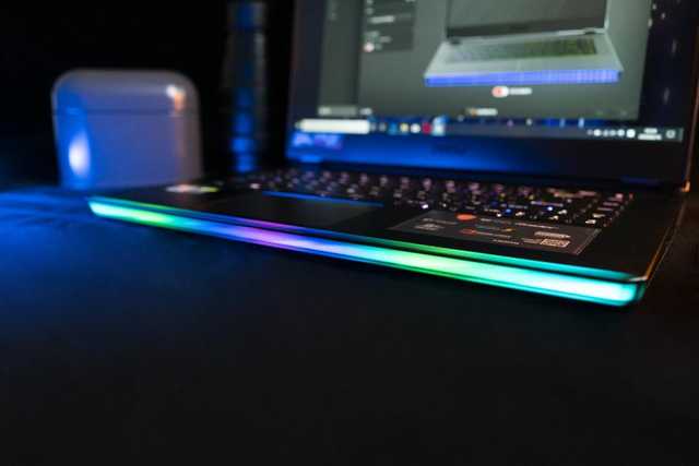 光效绚烂性能强，微星强袭2 GE66评测 真的爱了