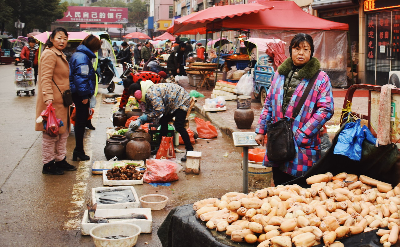 「专访」学者盛强：超市电商无法取代菜市场，
