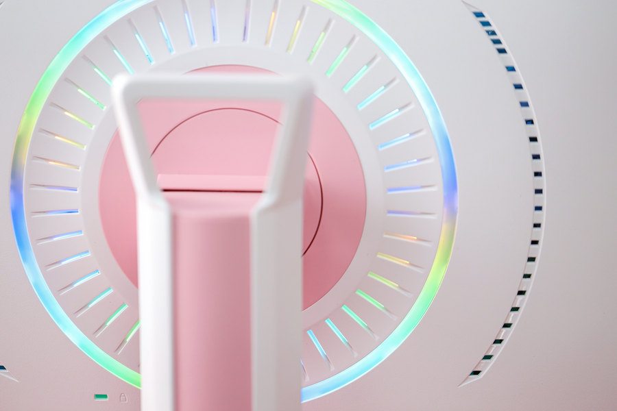 力助女性玩家显身手！爱攻AG273FXR幻影粉电竞显示器评测