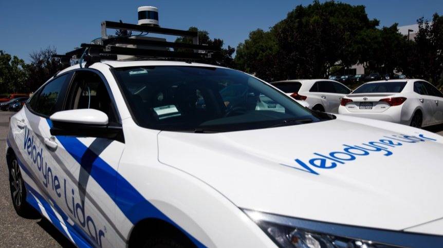 剑走偏锋的自动驾驶第一股