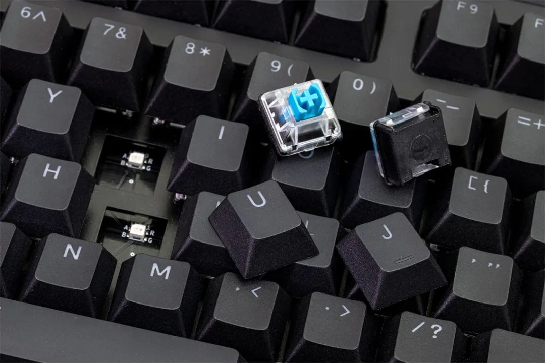 不能只看颜色，不同档次玩家如何选择轴体？干货来了