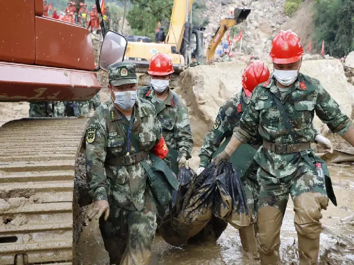 九八抗洪的武警水电部队，今天的央企中国安能再上前线