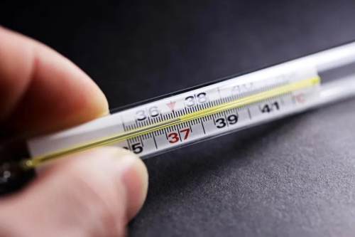 女医生半夜12点突然肚子剧痛！她在8小时内用这3步完成了自救