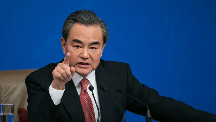 王毅在德国严厉警告