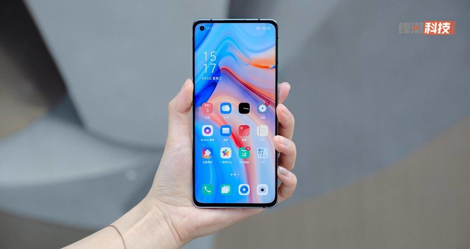 OPPO Reno4 Pro 轻巧双曲面屏：好触感非常值得不断估量