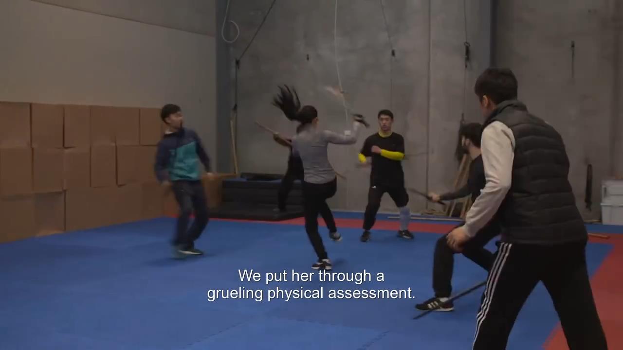 幕后|《花木兰》新幕后特辑发布 刘亦菲武术训练画面展英姿飒爽女将风范