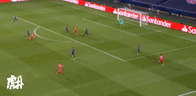 GIF：基米希绝妙传中，科曼头球破门！拜仁1-0领先巴黎