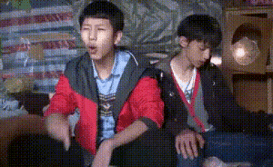 特斯拉和拼多多“拒交门”背后的逻辑：替你铺路的人，将左右你的路