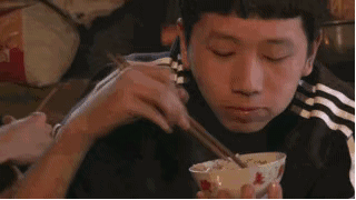 特斯拉和拼多多“拒交门”背后的逻辑：替你铺路的人，将左右你的路