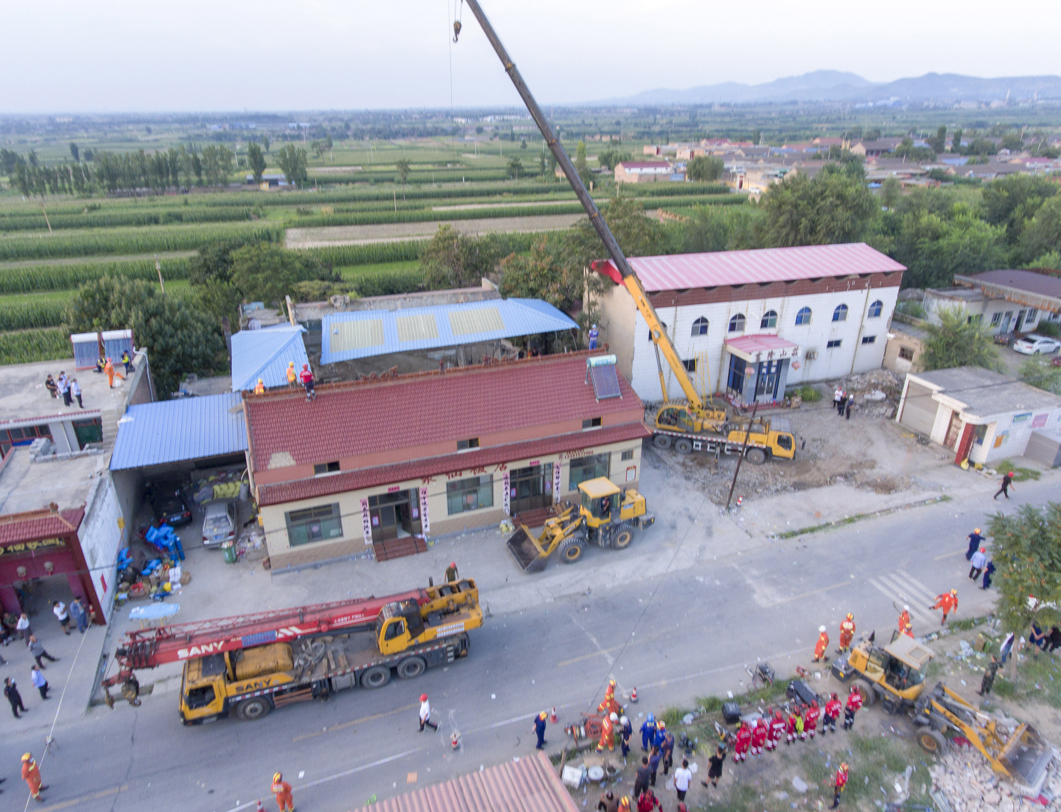 山西襄汾饭店坍塌已致17人遇难，国务院安委会挂牌督办