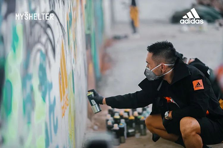 adidas 终于做出来了！想要穿的很懂潮流，它可是绕不开的选择