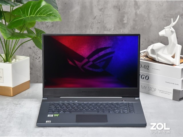 将轻量化带入新的高峰 ROG 幻15评测