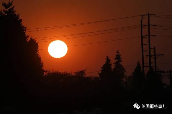 美国多地“天空染血”宛如地狱景象，还有些地方却九月飘雪