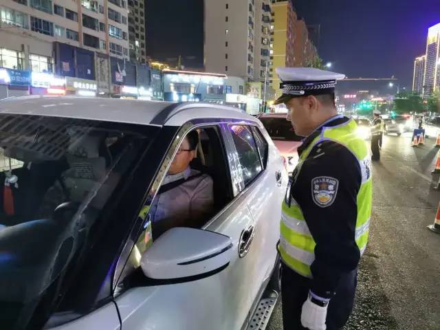 【交通秩序整顿整治】临夏公安交警开展“逢五”交通秩序整治统一行动