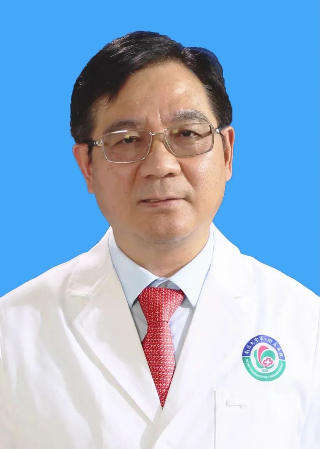 六旬老人突发脑溢血，竟是这病诱发的！每个人都应该注意……