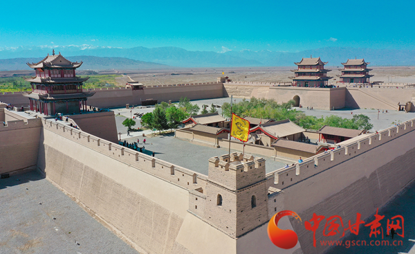 Jiayuguan: My name is Xixiong for thousands of miles on the Great Wall