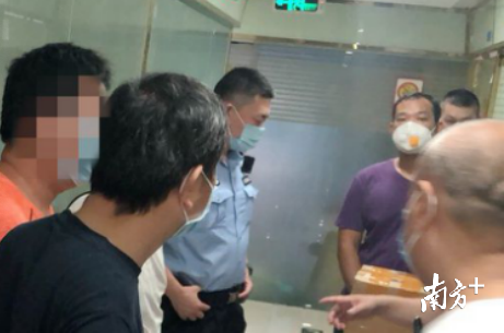 广州市3个“贴牌生产”数码配件作假黑窝点被端，11人被刑事拘留