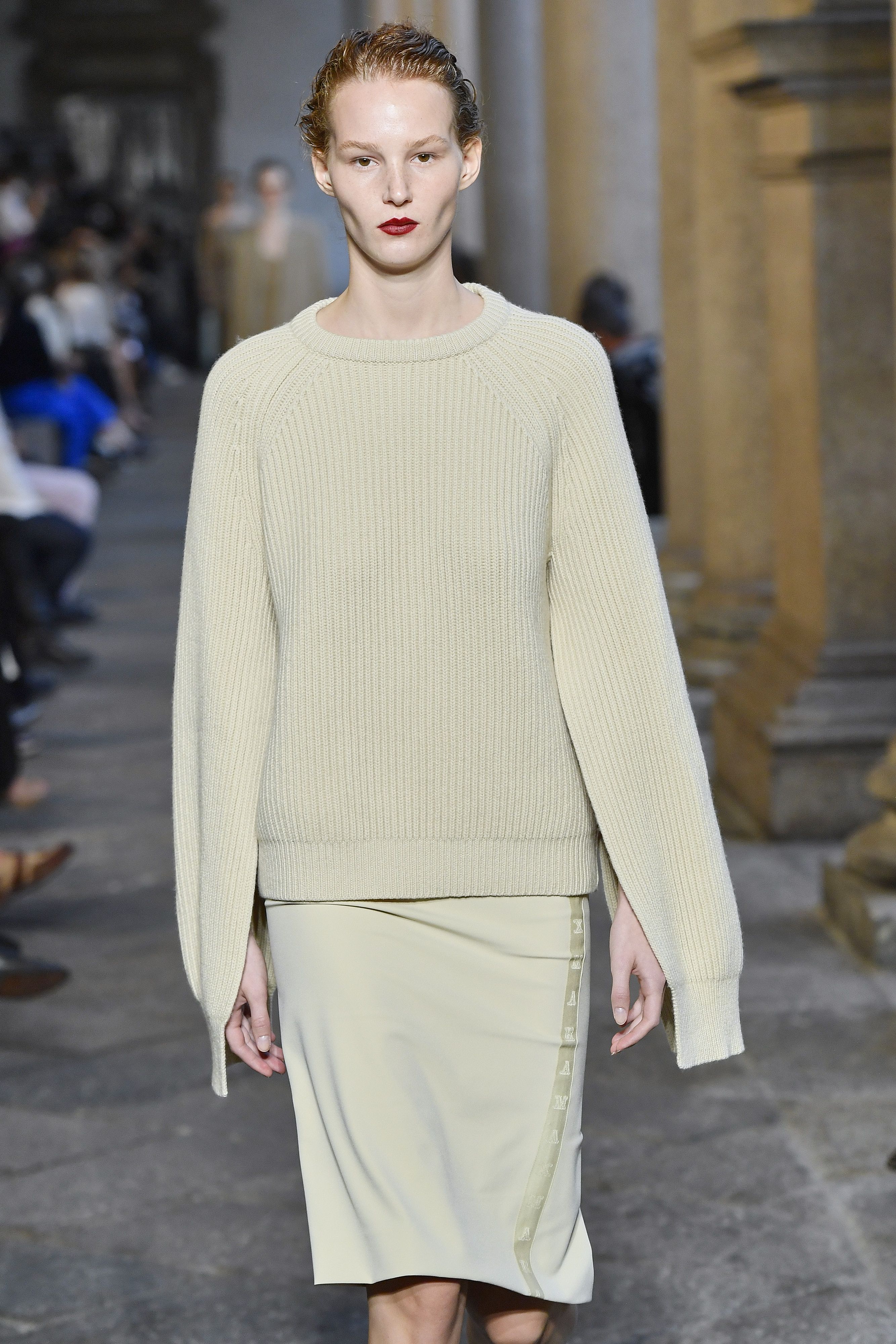 米兰时装周maxmara品牌时装秀