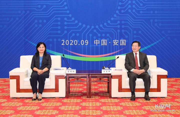 王东峰会见省中医药传承创新发展大会嘉宾