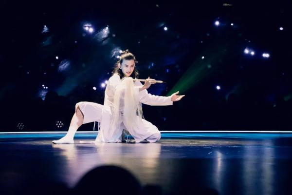 今晚十点《舞蹈风暴》第二季神仙阵容终于现身 舞者直言要掀翻“天花板”