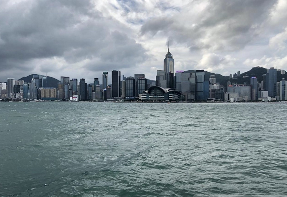 热带风暴“浪卡”影响香港 今早发布八号烈风或暴风信号