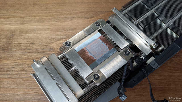 映众RTX 3080冰龙超级版评测：4风扇的冰龙回来了