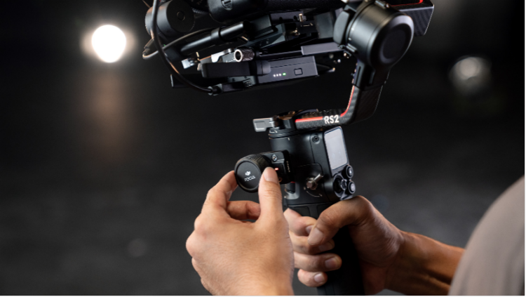 「PW早报」一加正式发布OnePlus 8T，售价3399元起