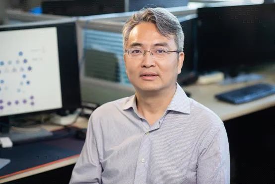 �״Σ��ҹ��Լ����ϵΪ��һ��ɵ�λ�����ĵ��ϡ���Ȼ��