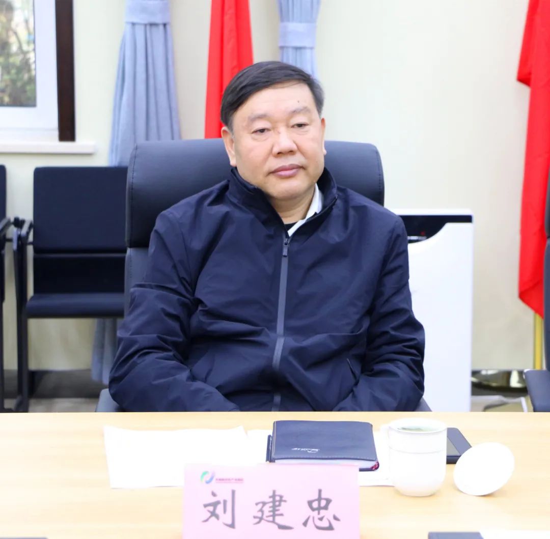 区人大常委会主任刘建忠带队到济南新材料产业园区调研