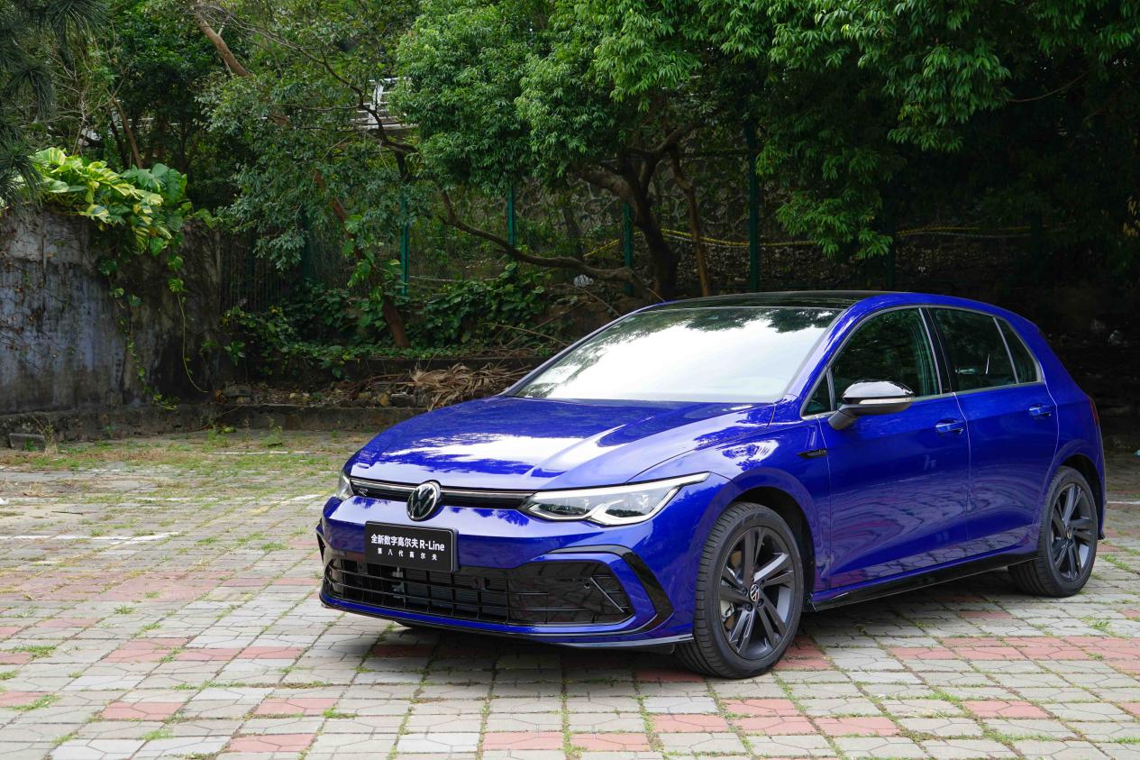 不负年轻一场 试驾：第八代高尔夫