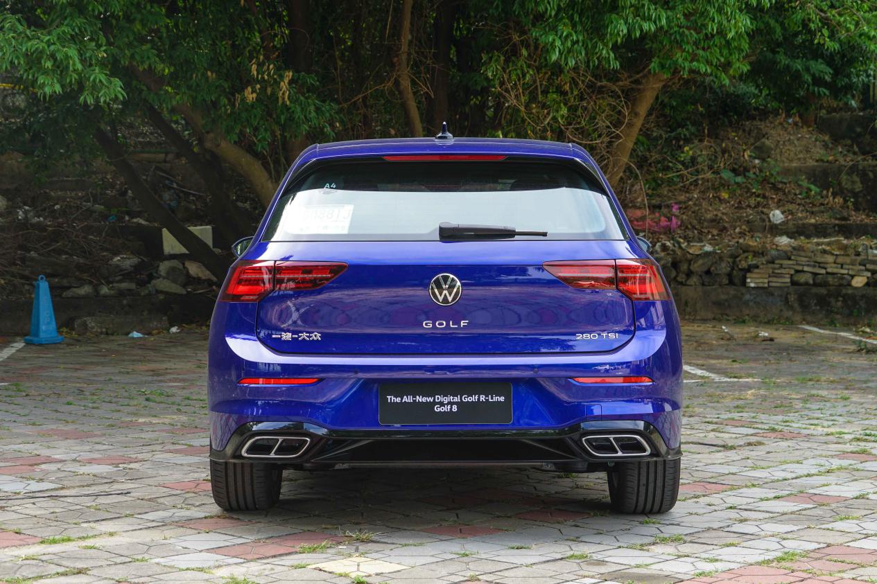 不负年轻一场 试驾：第八代高尔夫