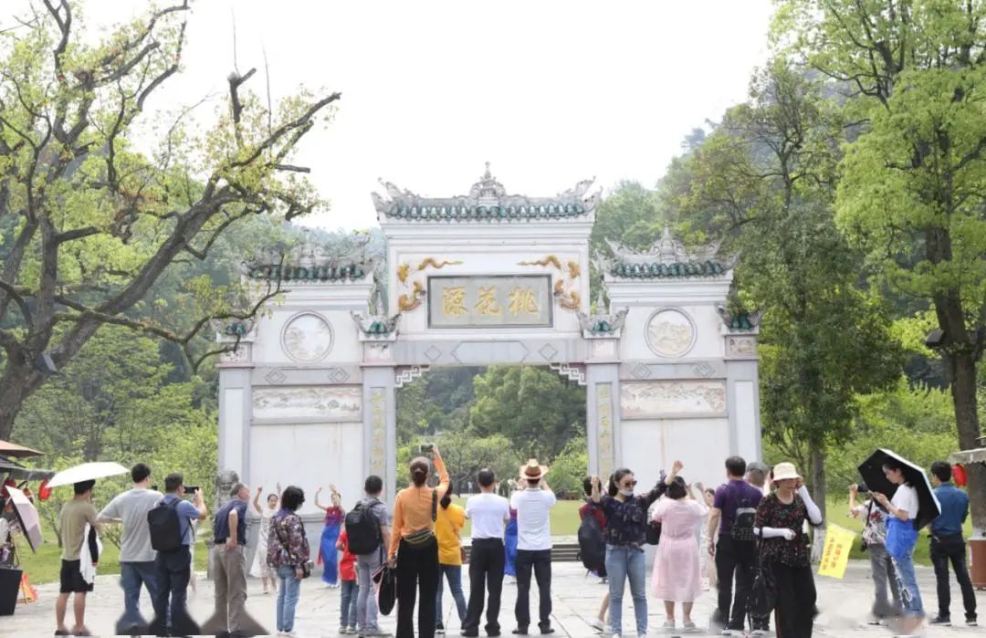 《湖南日报》推出常德高质量发展系列报道（一）：《从一花独放到满园春色》